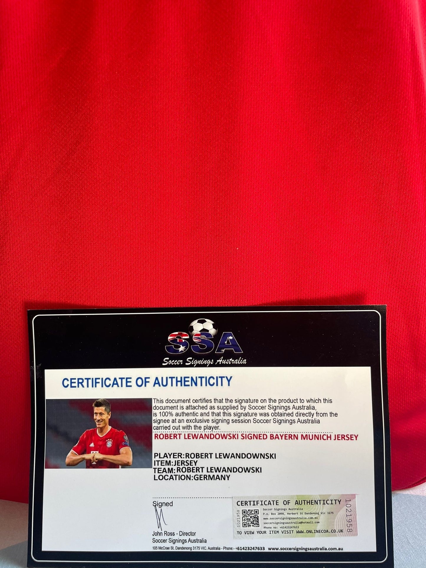 Gesigneerd Robert Lewandowski Bayern München 2019-2020 shirt met echtheidscertificaat