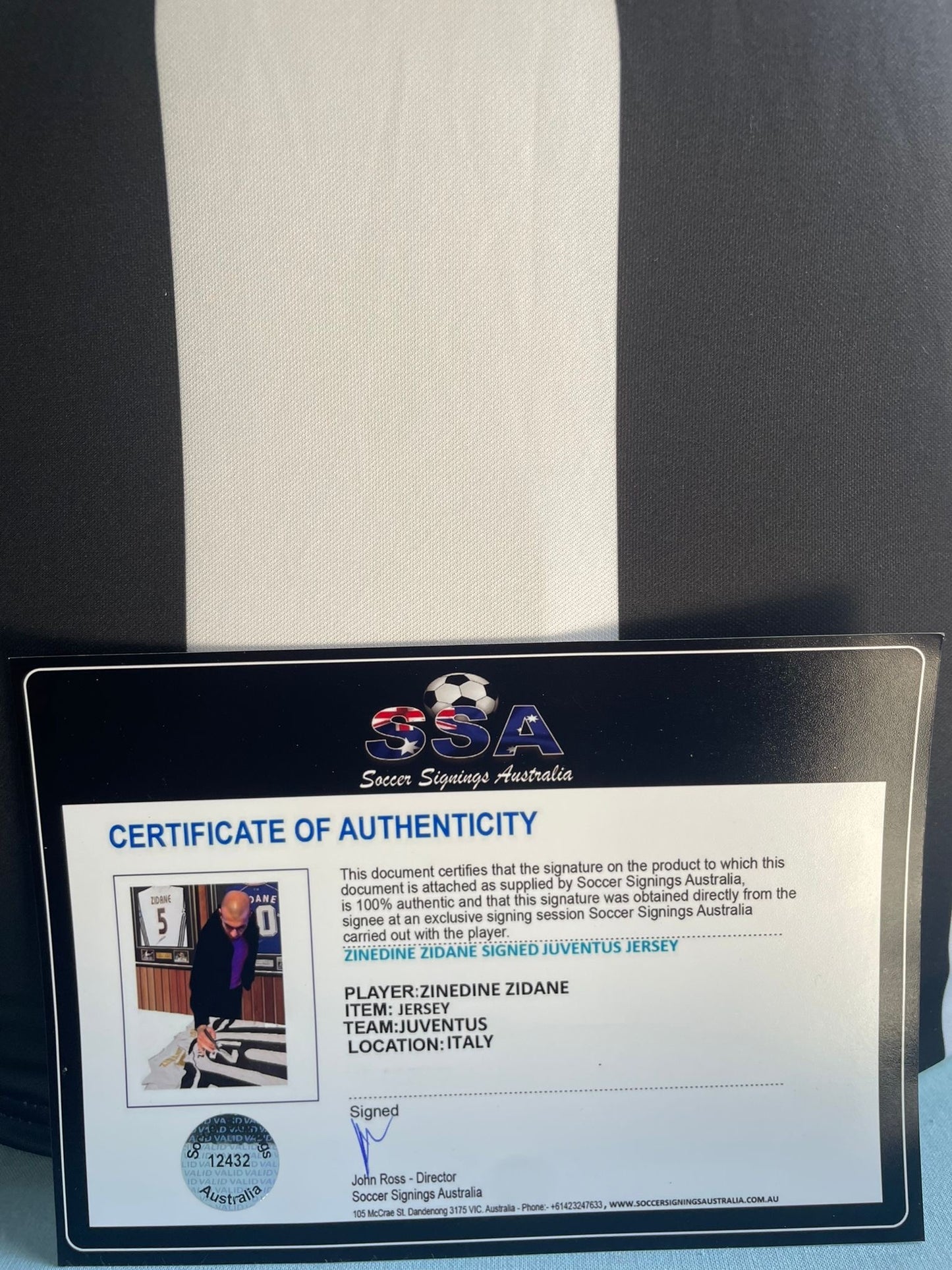 Gesigneerd Zinédine Zidane Juventus 1999-2000 shirt met echtheidscertificaat