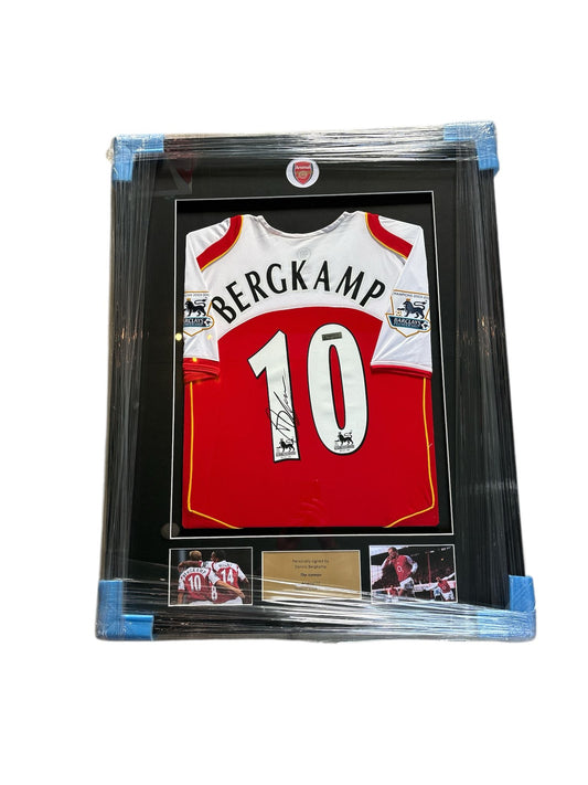 Dennis Bergkamp gesigneerd & ingelijst Arsenal 2004-2005 shirt met echtheidscertificaat