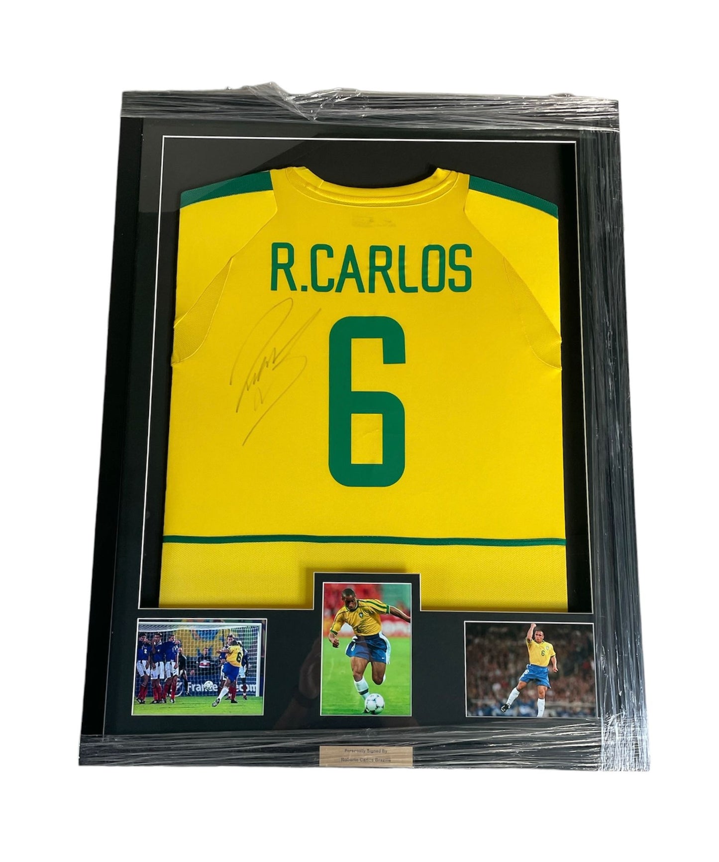Gesigneerd en ingelijst Roberto Carlos Brazilië 2002 shirt met certificaat