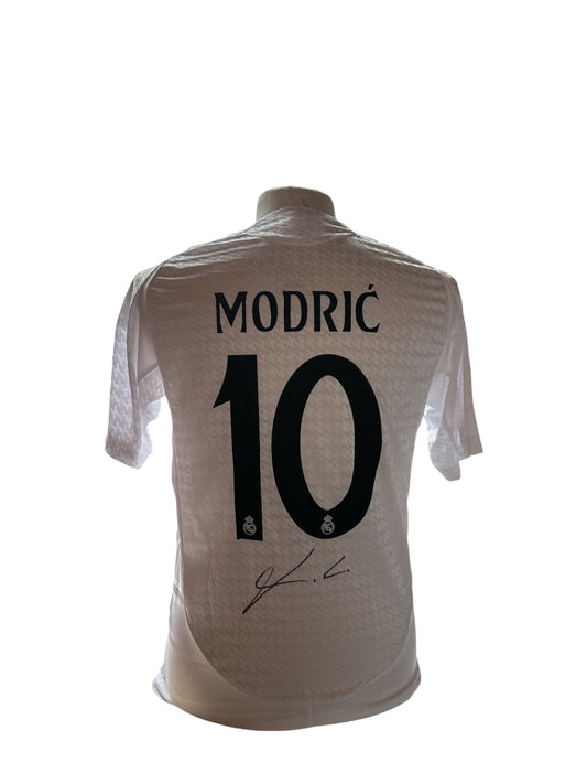 Luka Modric gesigneerd Real Madrid 2024-2025 shirt met echtheidscertificaat