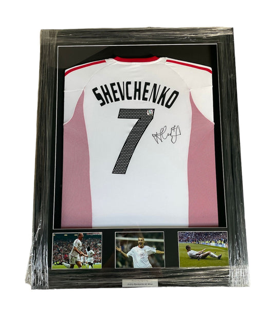 Gesigneerd en ingelijst Andriy Shevchenko AC Milan 2002-2003 shirt met certificaat
