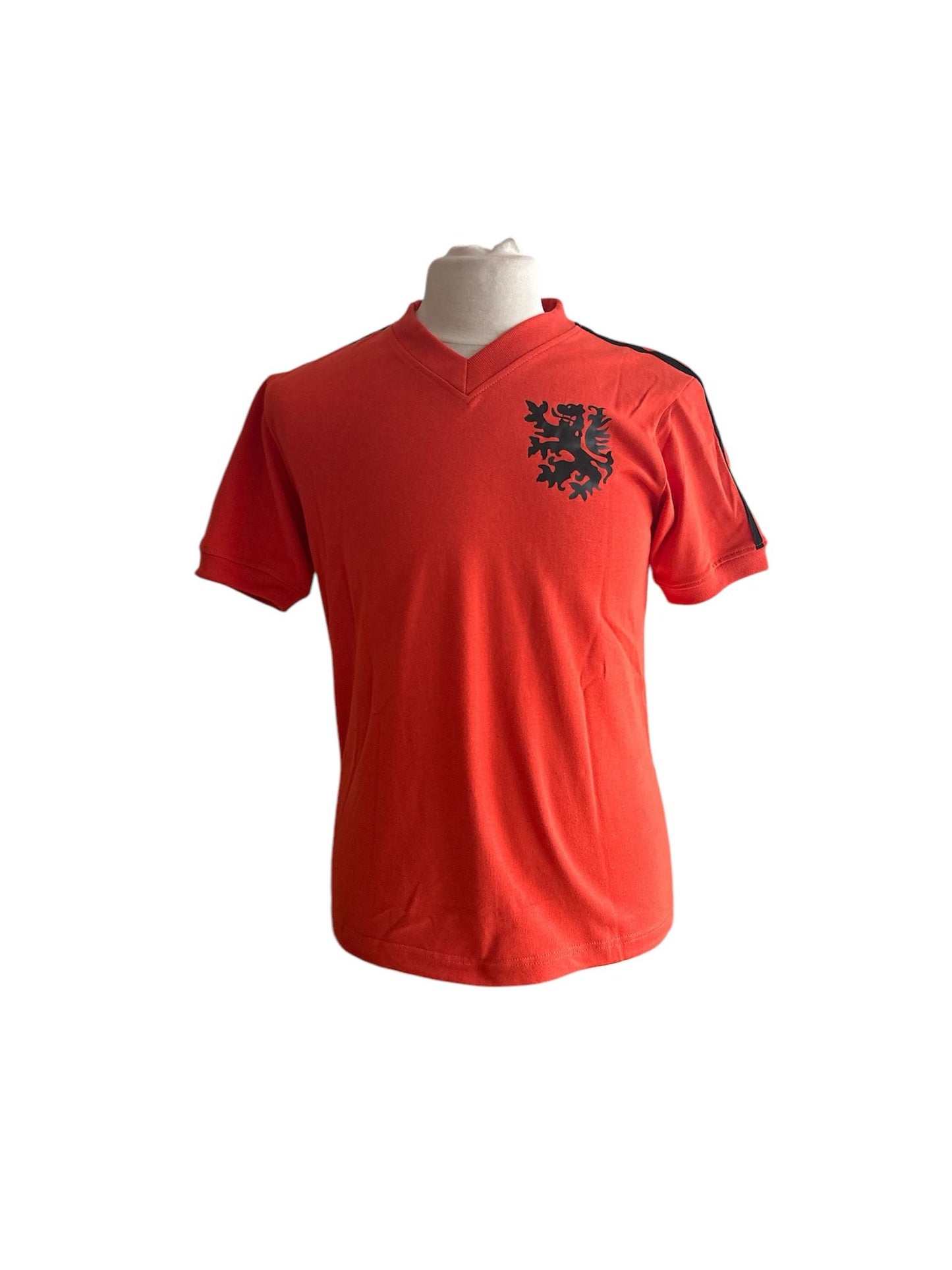 Willem van Hanegem gesigneerd Nederlands Elftal WK 1974 shirt met fotobewijs