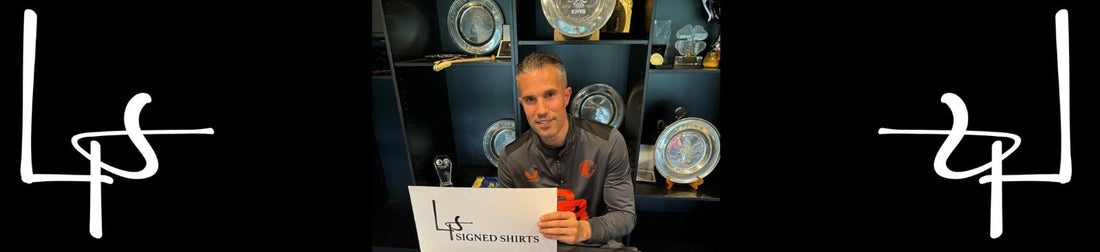 Signeersessie met Robin van Persie