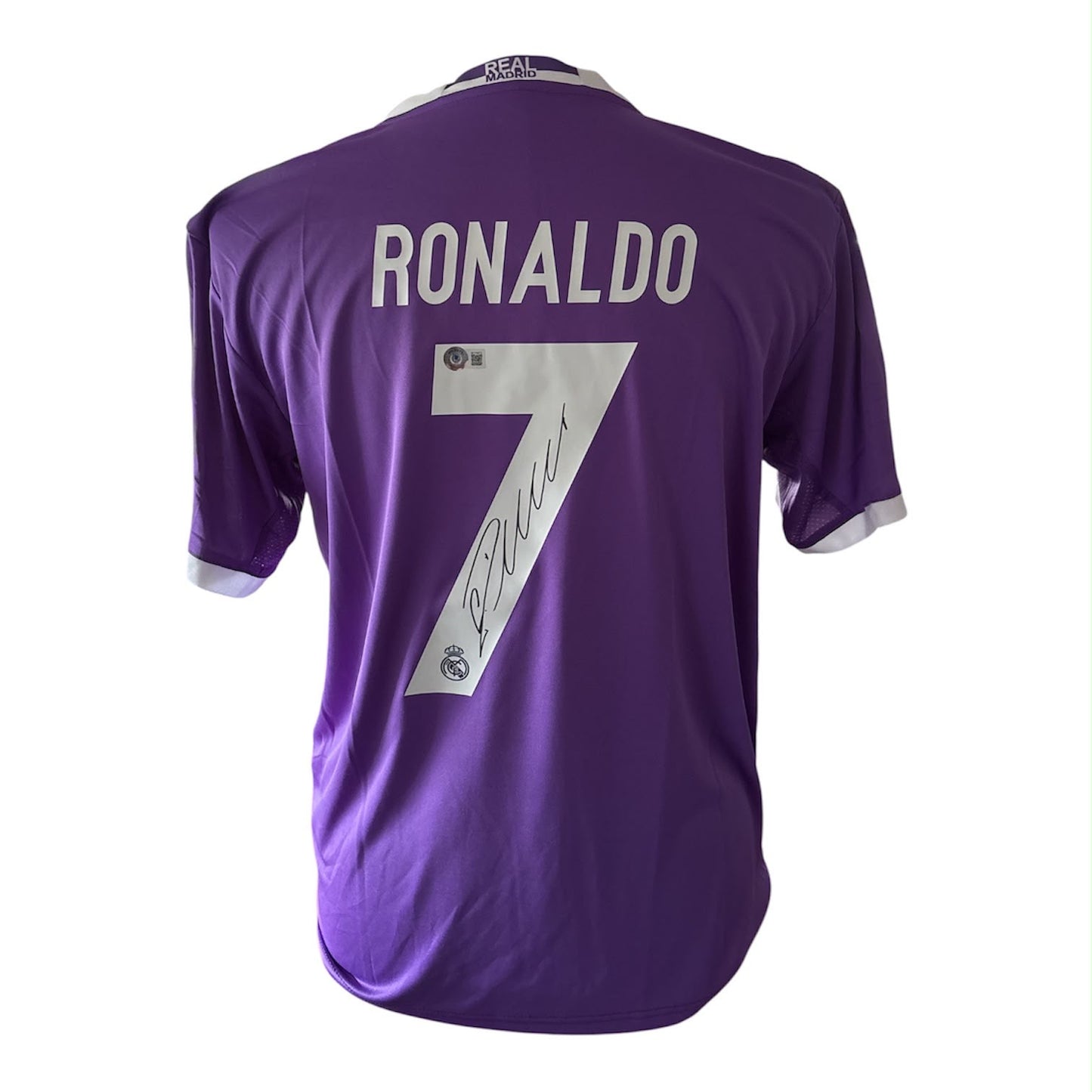 Cristiano Ronaldo gesigneerd Real Madrid 2016-2017 paars uitshirt met certificaat