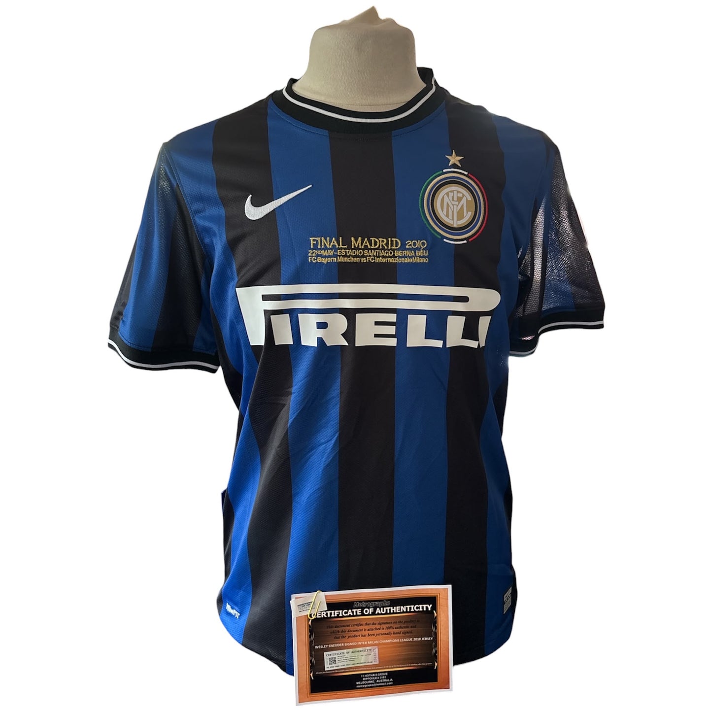 Wesley Sneijder gesigneerd Internazionale Champions League 2010 shirt — detailfoto