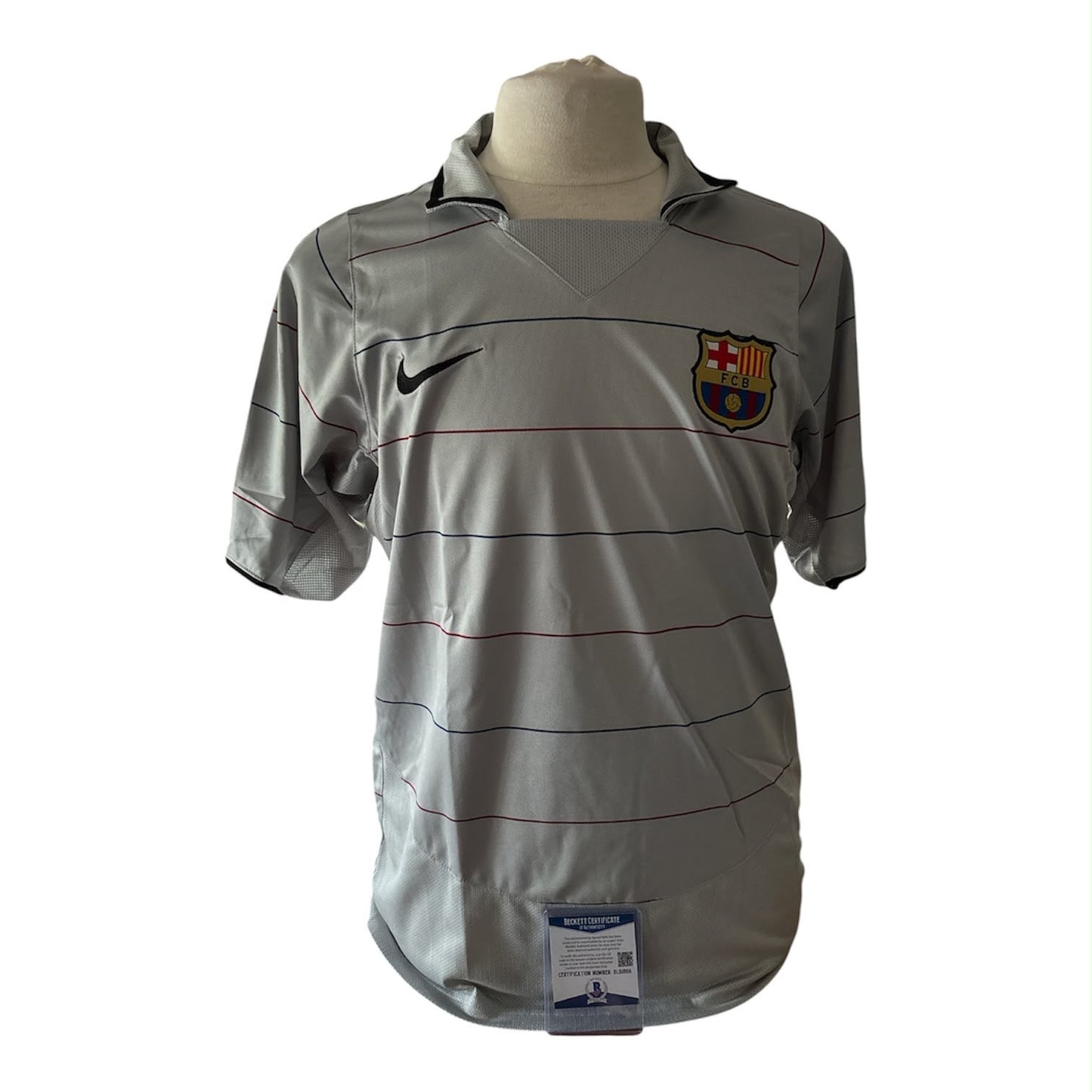 Ronaldinho gesigneerd FC Barcelona 2005-2006 uitshirt (grijs) met certificaat