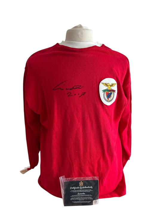 Eusébio gesigneerd Benfica shirt met certificaat