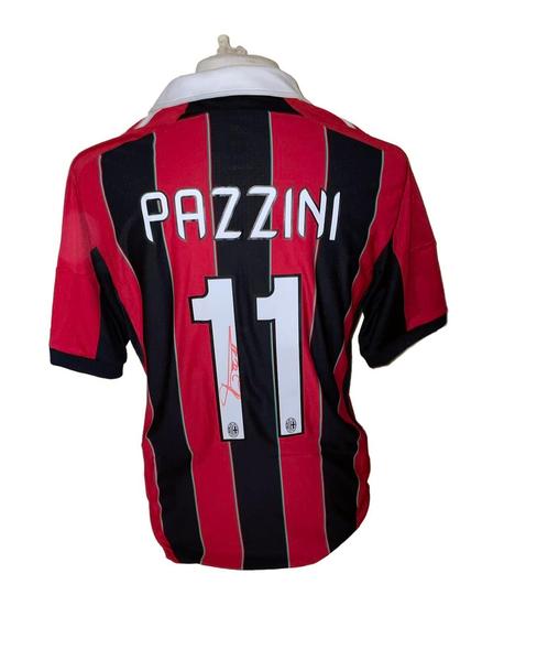 Giampaolo Pazzini gesigneerd AC Milan 2012-2013 met certificaat