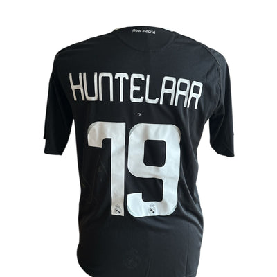 Klaas-Jan Huntelaar gesigneerd Real Madrid 2008-2009 uitshirt met fotobewijs