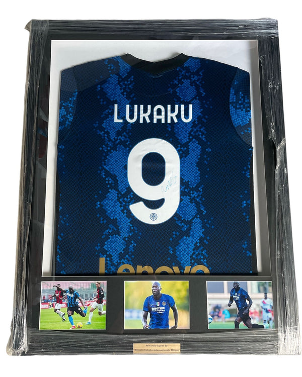 Gesigneerd en ingelijst Romelu Lukaku Inter Milan 2021-2022 shirt met certificaat