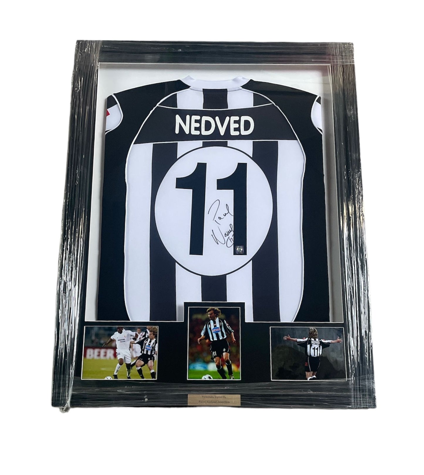 Gesigneerd en ingelijst Pavel Nedvěd Juventus 2002-2003 shirt met certificaat