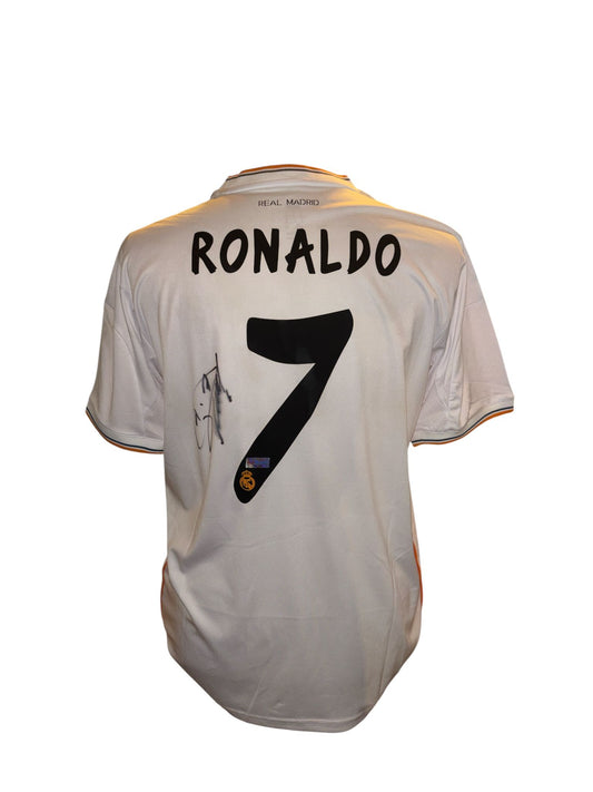 Cristiano Ronaldo gesigneerd Real Madrid 2013-2014 shirt met certificaat (Vlekken in het shirt)